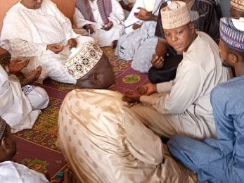 Mannir Yakubu Visits Family of Late khalifa Abba Abdullahi