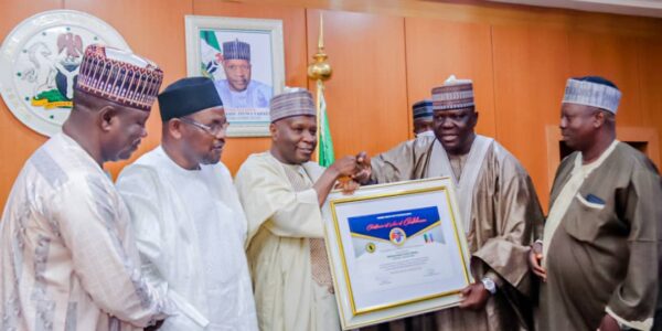 Gombe South APC Stakeholders Present Certificate of Vote of Confidence to Gov. Inuwa Yahaya