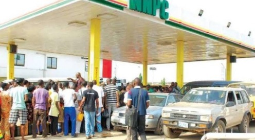 NNPC Filling Station and fuel scarcity