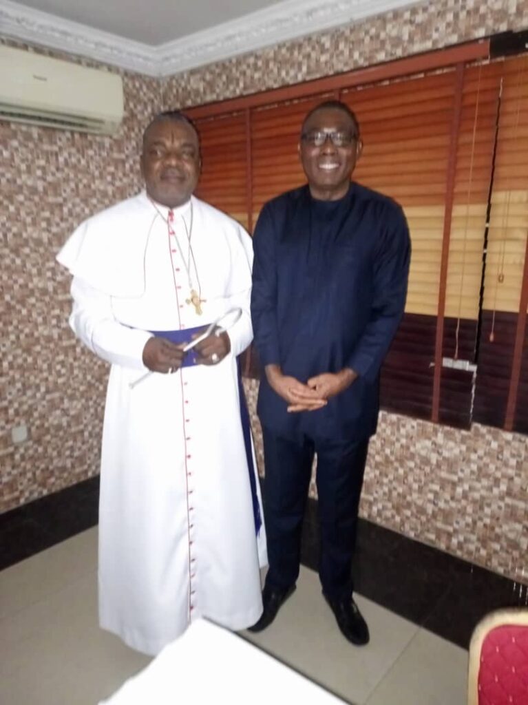 Prelate prays for SDP Presidential Candidate Prince Adewole Adebayo