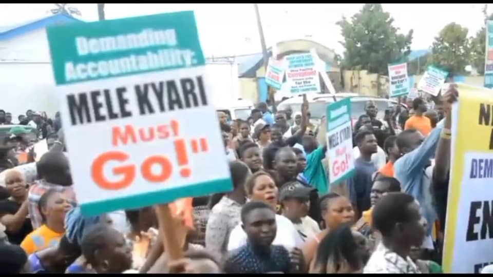 Massive Mele Kyari Must Go Protest Rocks Warri As Niger Deltans Want Tinubu To Sack, Probe NNPCL’s GCEO
