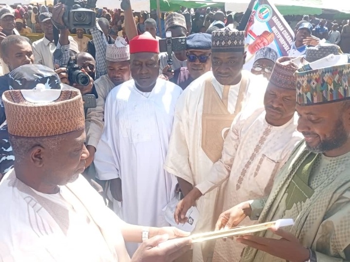 ALGON National President, Hon. Engr. Bello Lawal, Receives Award for Excellent Service, Hosts 774 LGA Leaders