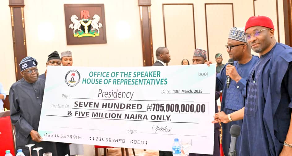 House of Representatives Donates ₦705 Million to Federal Government