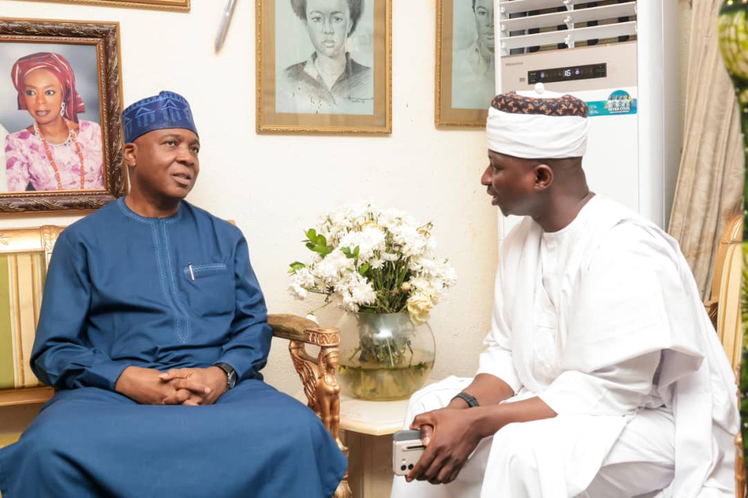 Alhaji Ibrahim Mohammed Ajia, Ph.D, the Dan Amanan Fune Emirate of Yobe State and Nwanne Ukwu Di Na Mba of Amaba-Ukwu Item in Abia State, has paid a condolence visit to the family of the late Chief Adekunle Ojora at their Lagos residence, offering prayers and words of comfort following the elder statesman’s passing.