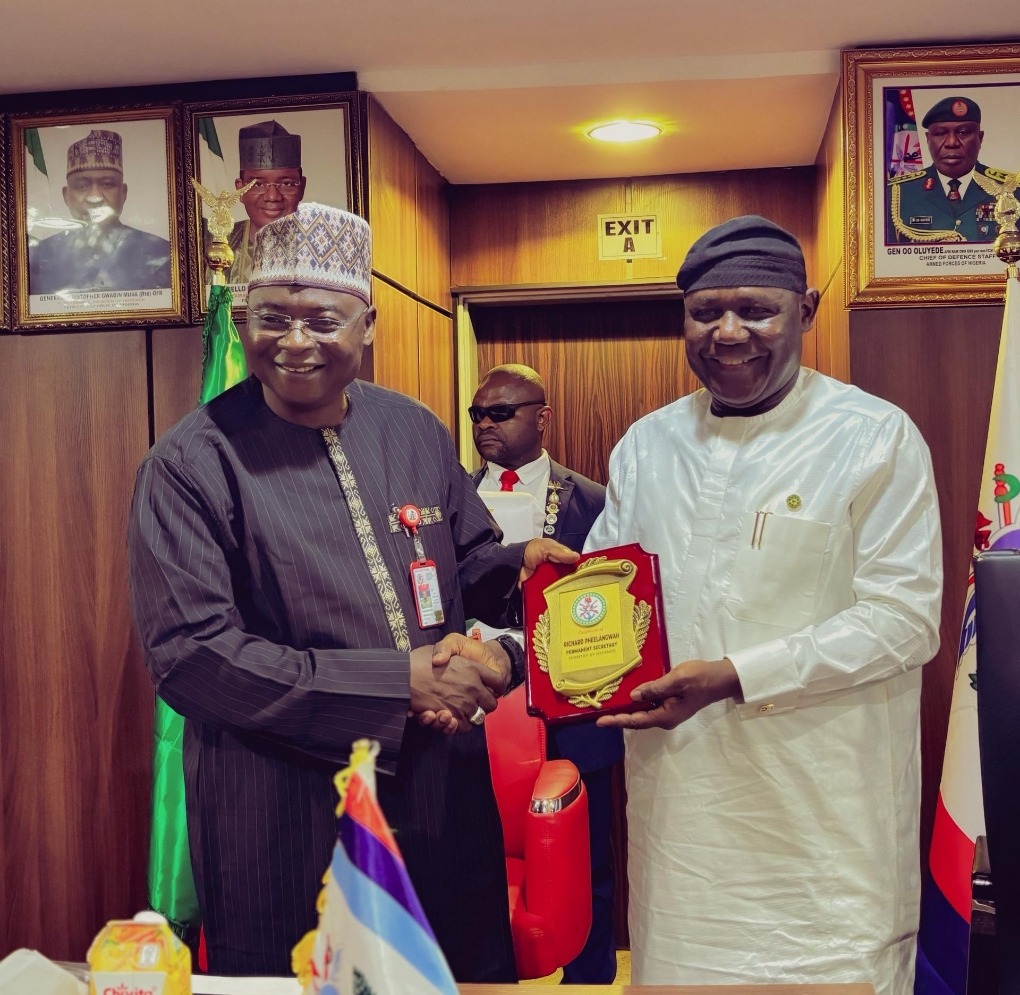 As part of his familiarization tour to agencies under the Ministry of Defence, the Permanent Secretary, Mr. Richard Pheelangwah, visited the leadership of Defence Intelligence Agency (DIA), on Wednesday, 18th March, 2026 in Abuja.